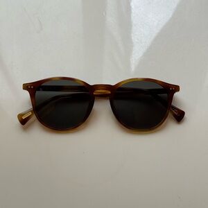 RAEN REMMY sunglasses in honey brown color